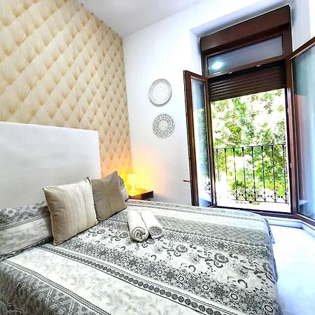 Budget & Lovely Rooms Las Setas Séville Extérieur photo