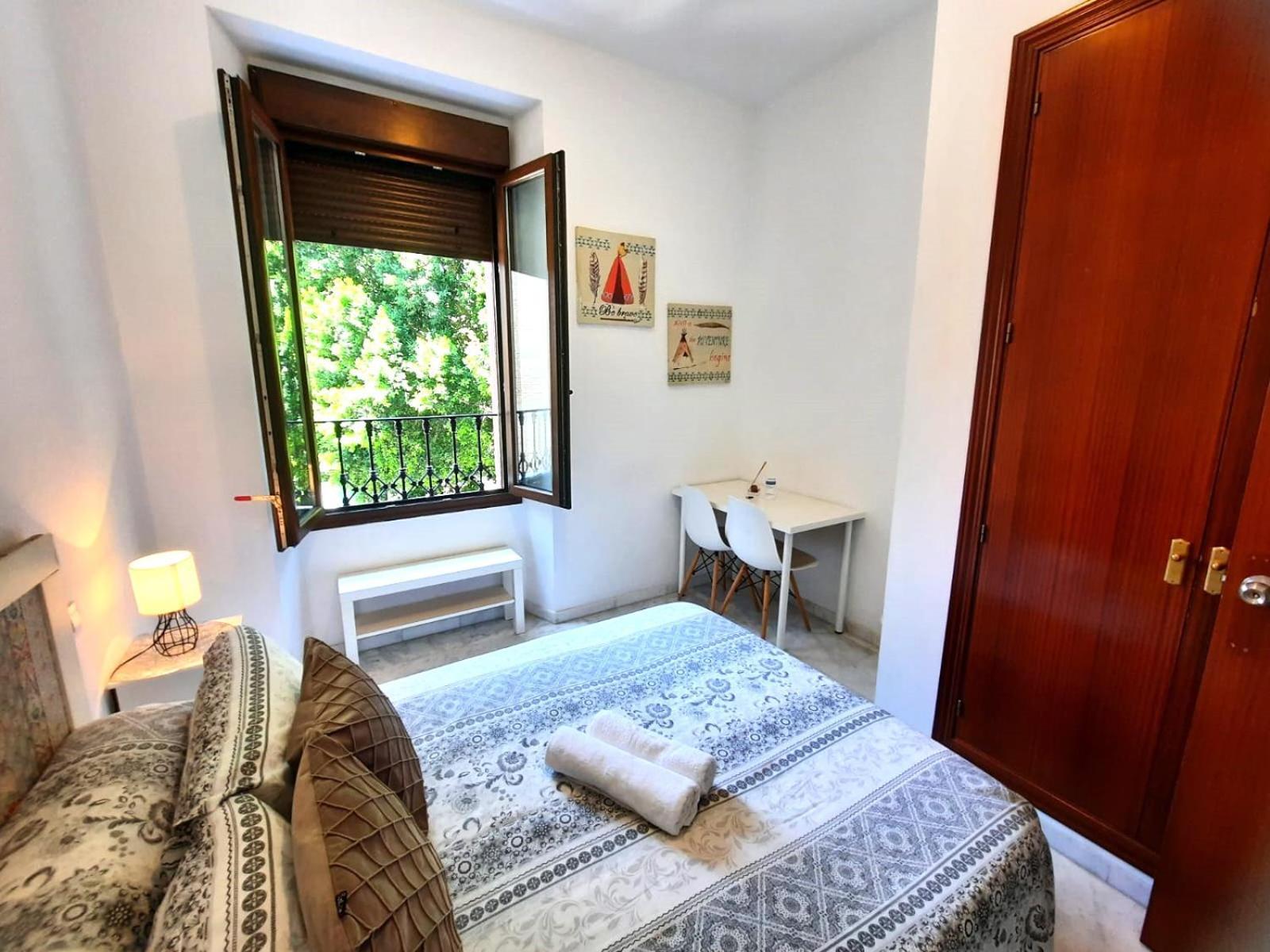 Budget & Lovely Rooms Las Setas Séville Extérieur photo